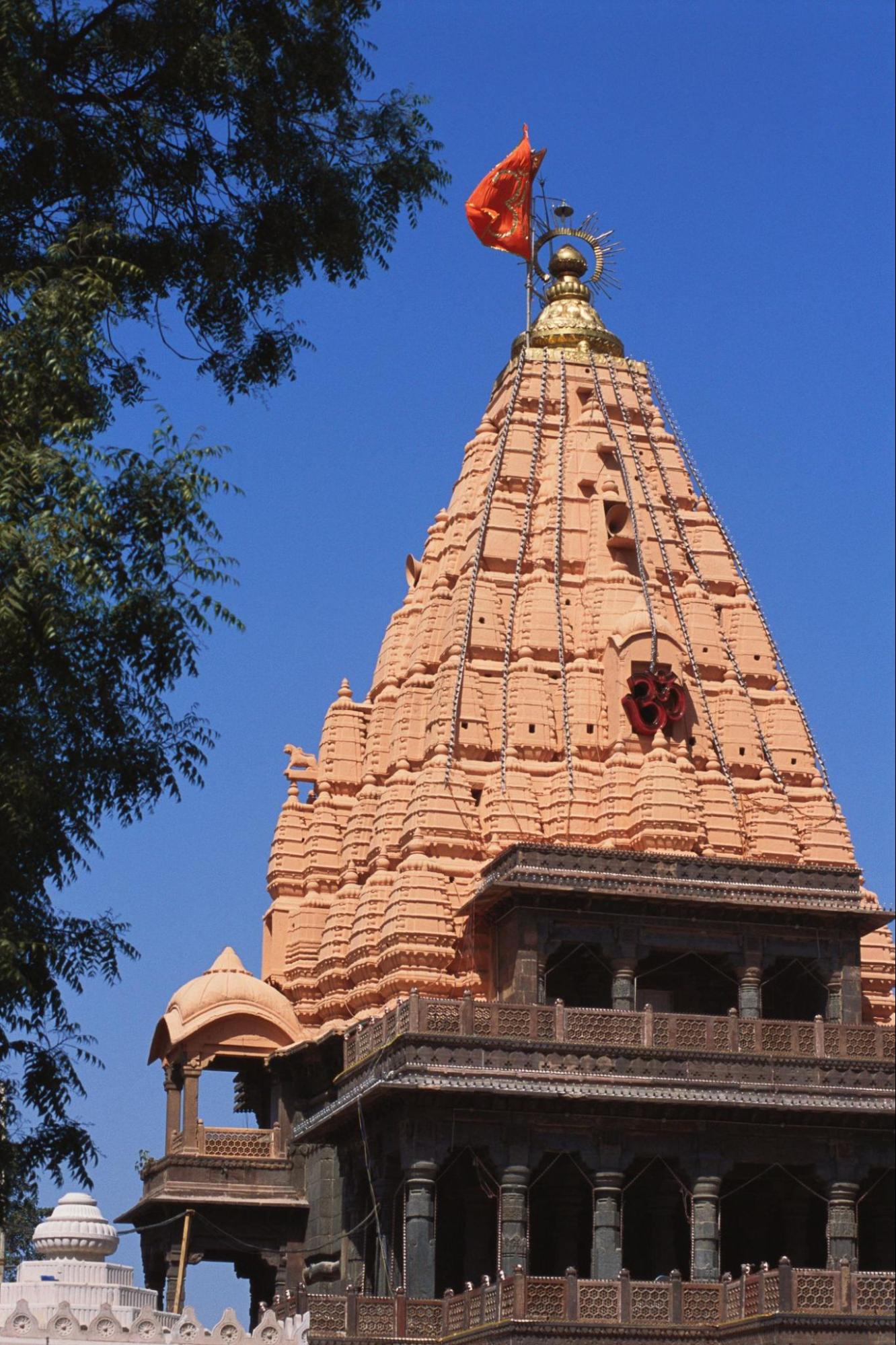 Ujjain Omkareshwar tour package — Mahakaleshwar and Omkareshwar Jyotirlinga